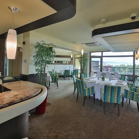 Otel Flamingo Grand & 5*