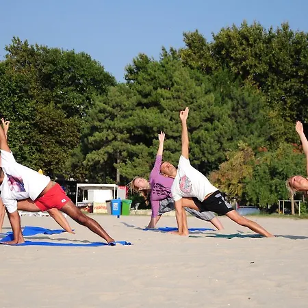 Ξενοδοχείο Flamingo Grand & Αλμπένα